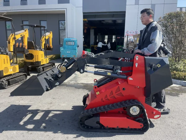 SL-T470 Compact Skid Steer Loader For tight spaces and challenging jobs - Image 4