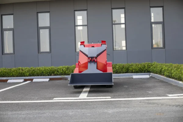 SL-T490 Compact Skid Steer Loader For tight spaces and challenging jobs - Image 2