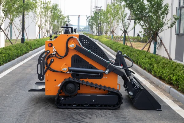 SL-T460 Compact Skid Steer Loader For tight spaces and challenging jobs - Image 3