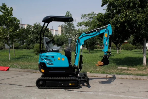 SL-13 Mini Excavator - Compact and Powerful - Image 4